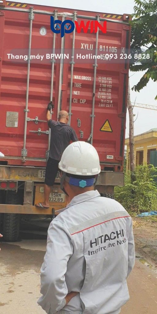 Quá trình mở kiện container